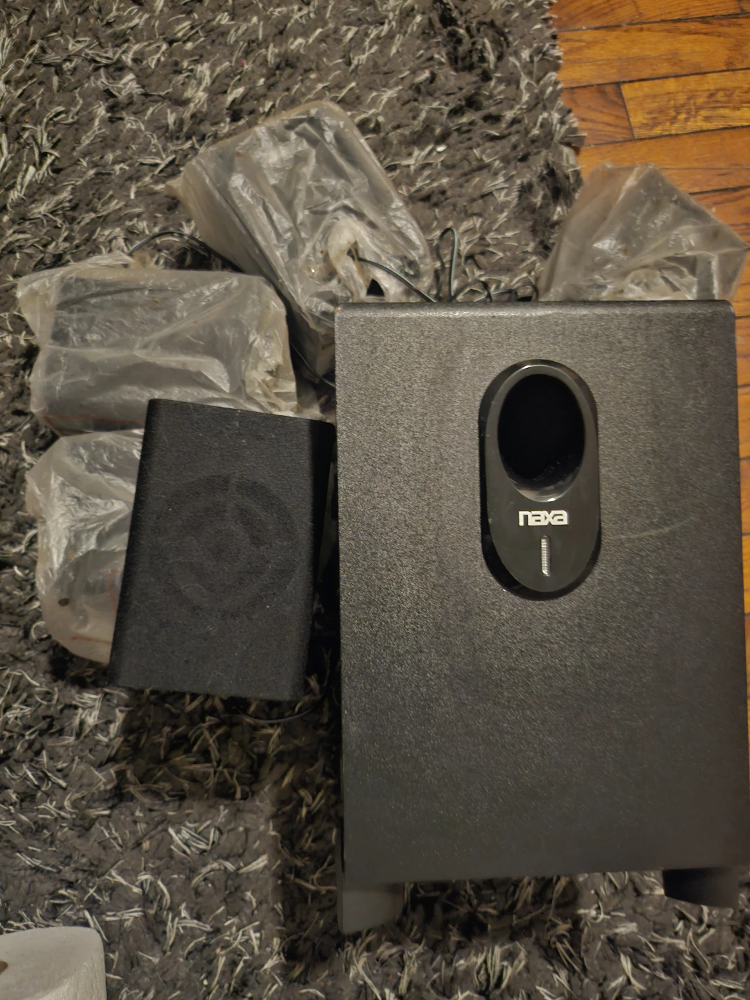 NAXA SUBWOOFER THEATER SPEAKER SYSTEM