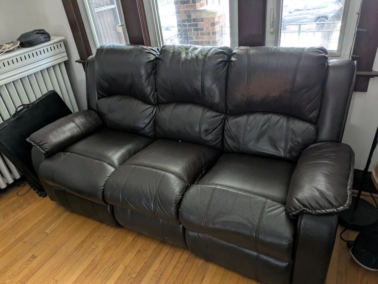 Black faux Leather 3-Seater Reclining Sofa on the 29th June - photo 4