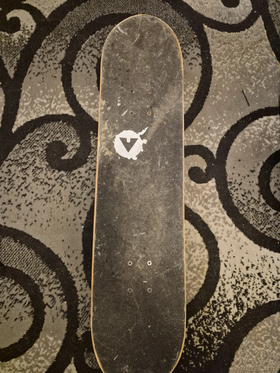 Airwalk Skateboard with Skull Graphic - photo 2