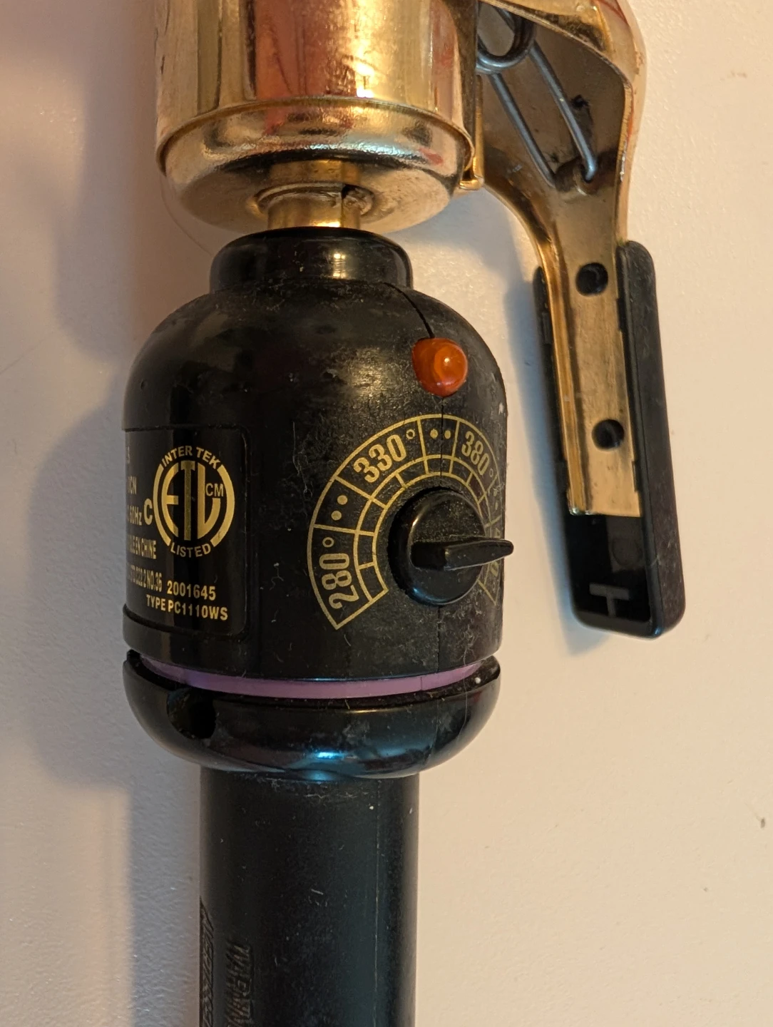 Hot Tools Professional Curling Iron - photo 2