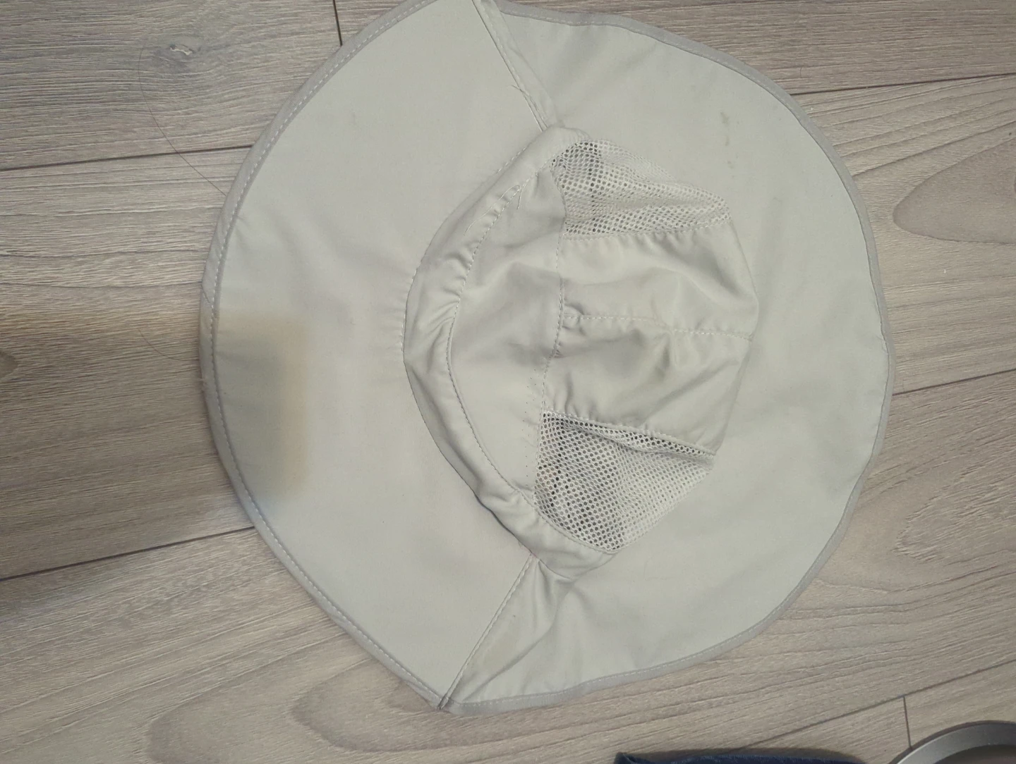 Light Grey Sun Hat with Neck Flap #free
