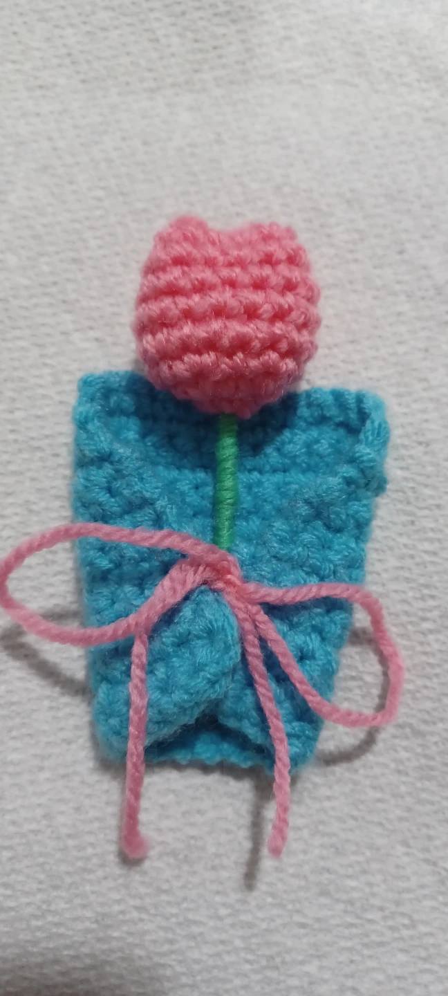 Crocheted Mini  Pink and Blue Tulip Decoration bouquet