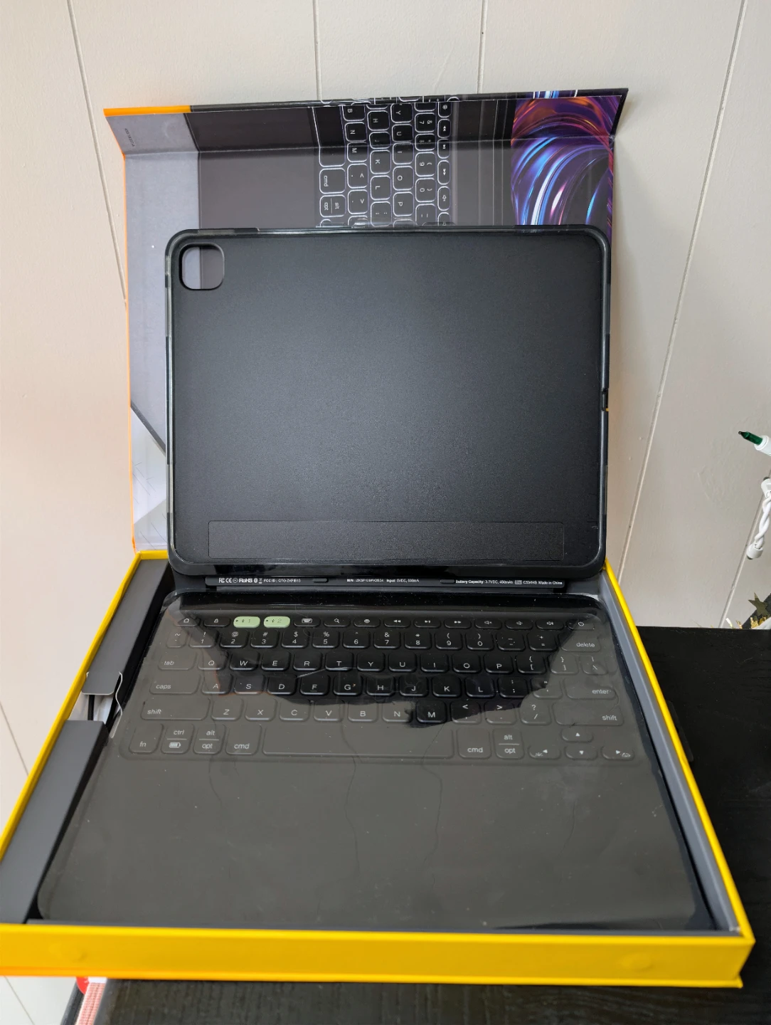 (NEW) ($199 RETAIL!) ZAGG Pro Keys 2 – iPad pro 13-in (M4) - photo 2