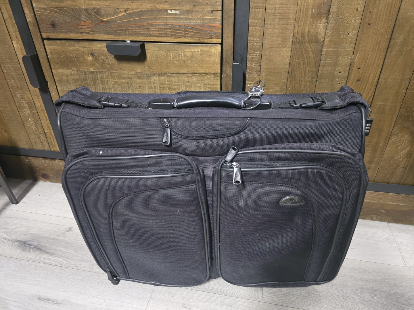 Samsonite Black Rolling Garment Bag Suitcase - photo 2