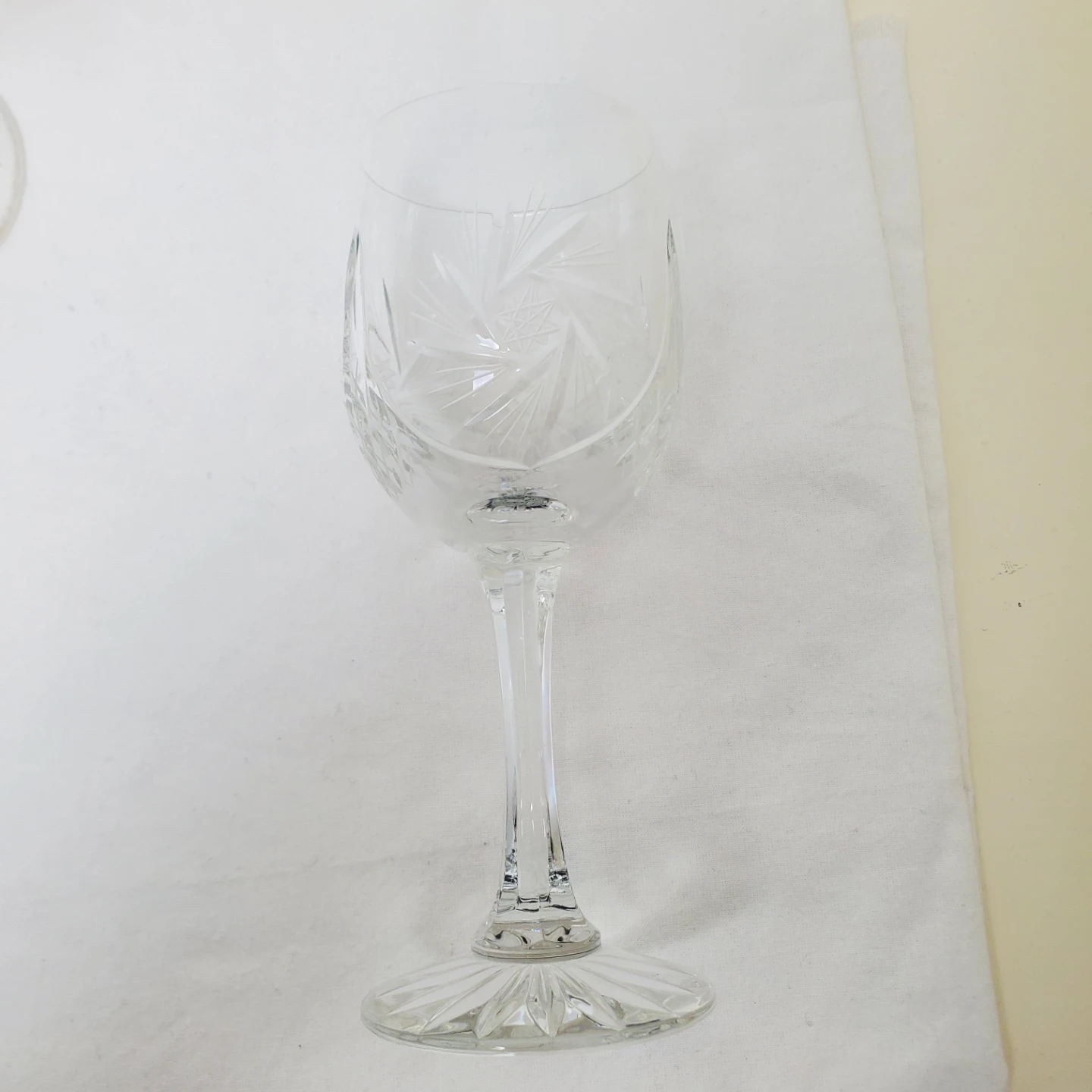Set of 4 Crystal Wine Glasses 🥕 - photo 4