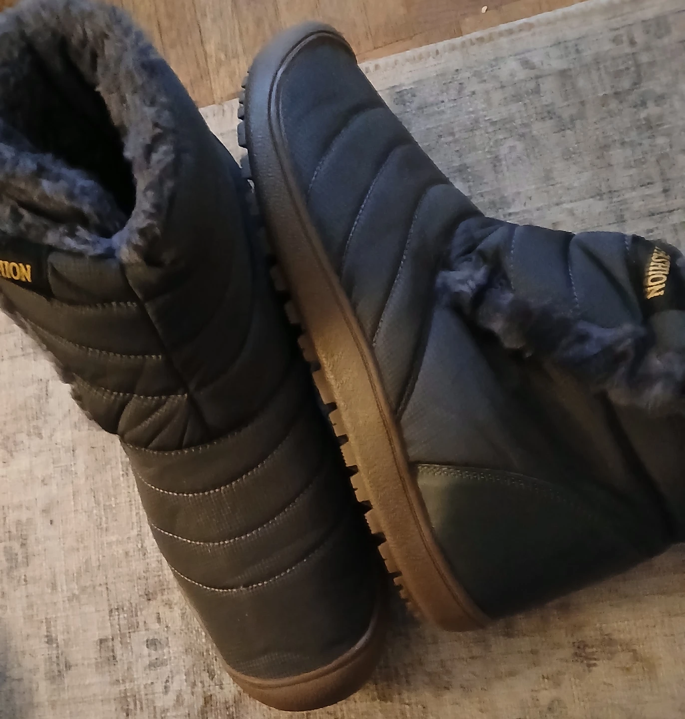Fashion Plush Lined Winter Boots