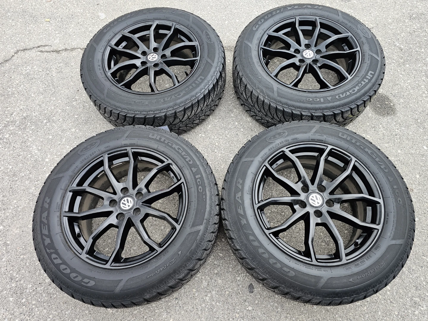 VOLKSWAGEN ATLAS WINTER TIRES ON ALLOY RIMS 235/65 R18 - photo 4