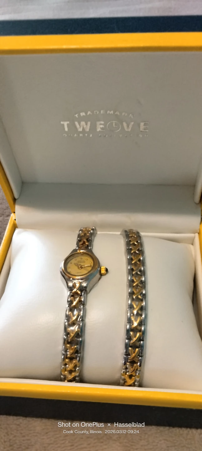 TWELVE Quartz Watch & Matching Bracelet