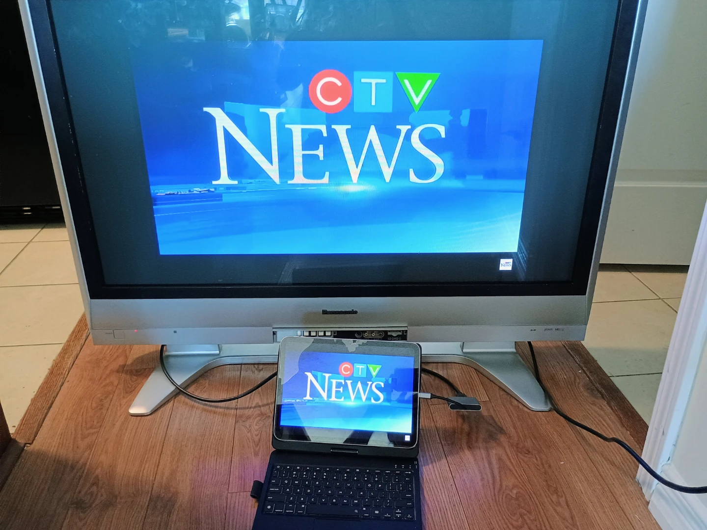 🥕 Panasonic TH-42PX60U 42" Flat Screen TV