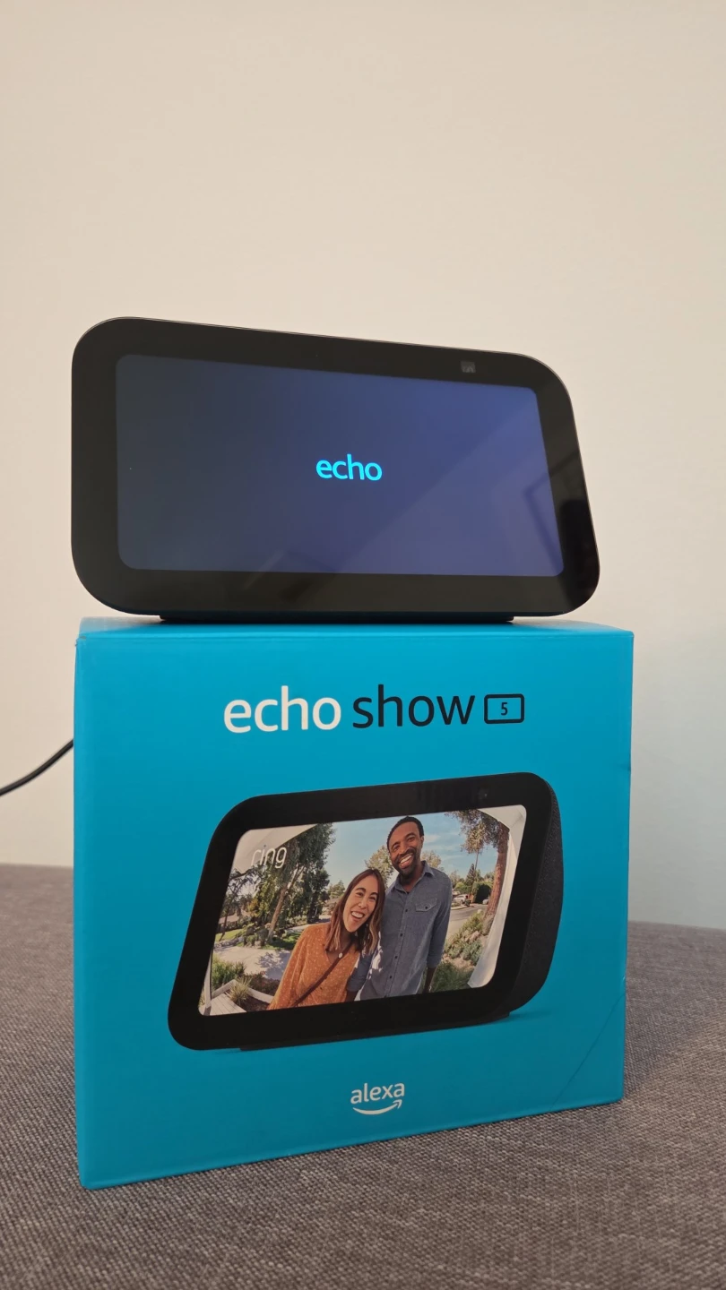 Amazon Echo Show 5 + Echo Dot Alexa Smart Speakers - photo 2