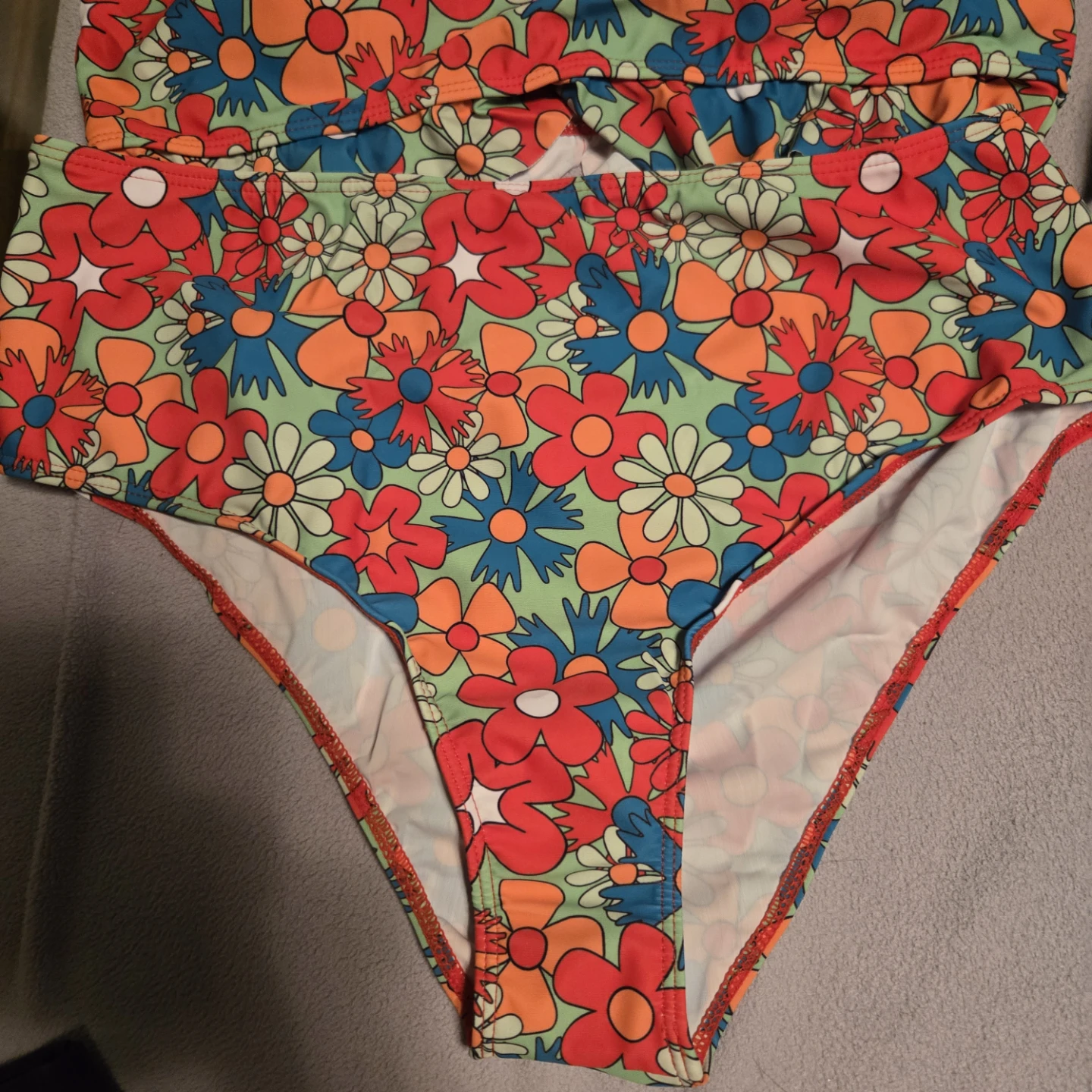 Brand New Printed Bikini Set Size XL - photo 3