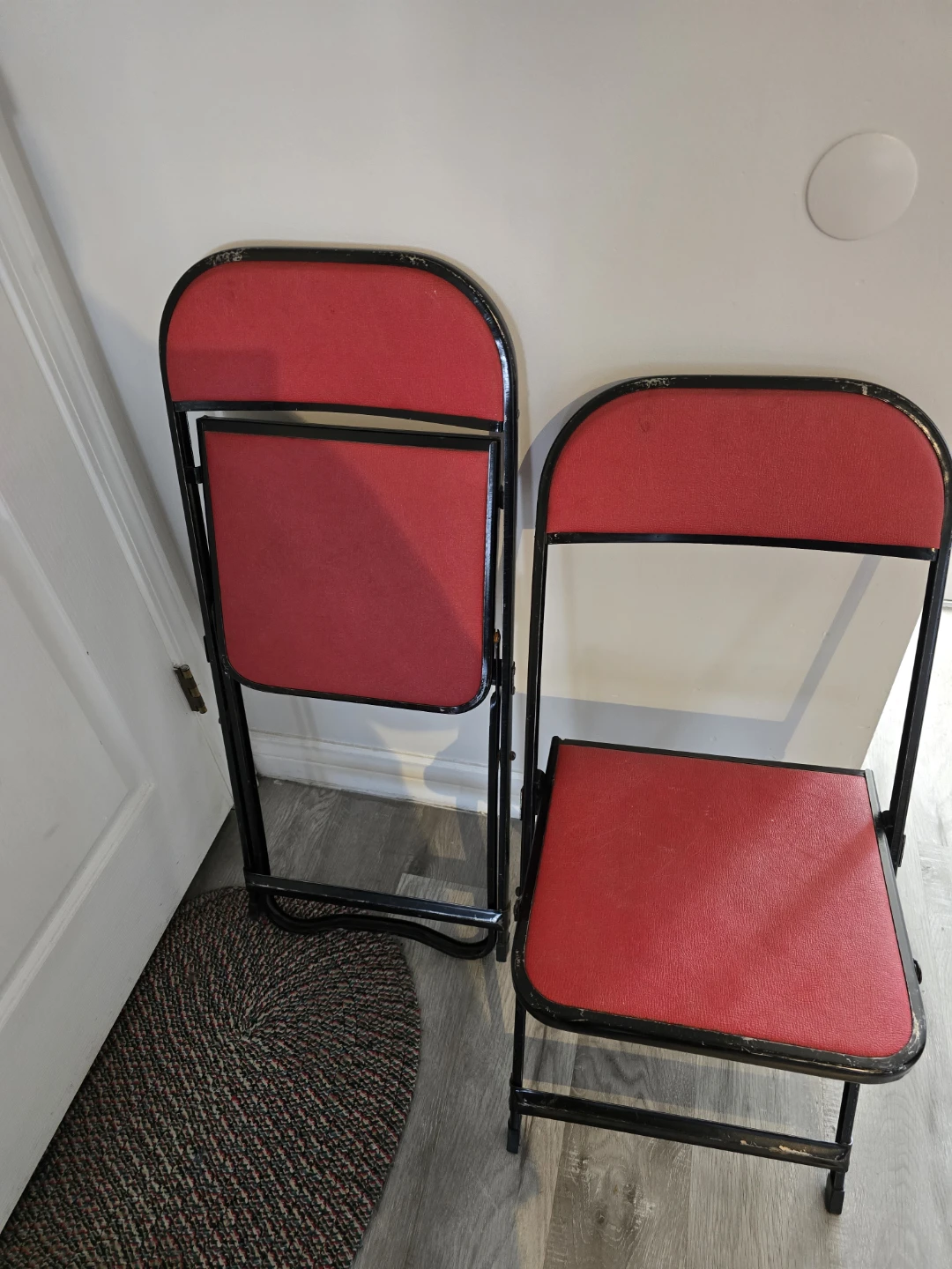 Set of 2 Red Folding Chairs - photo 3