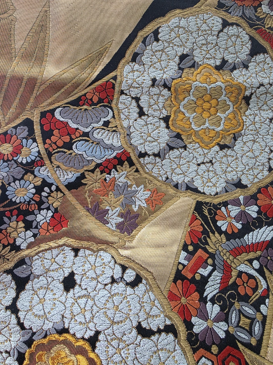 Table Runner (made from vintage Japanese Fukuro Obi) - photo 2