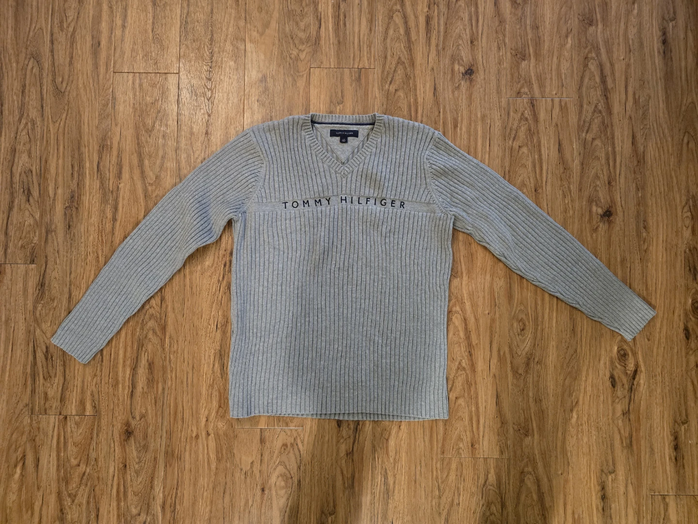 Tommy Hilfiger Men's V-Neck Sweater