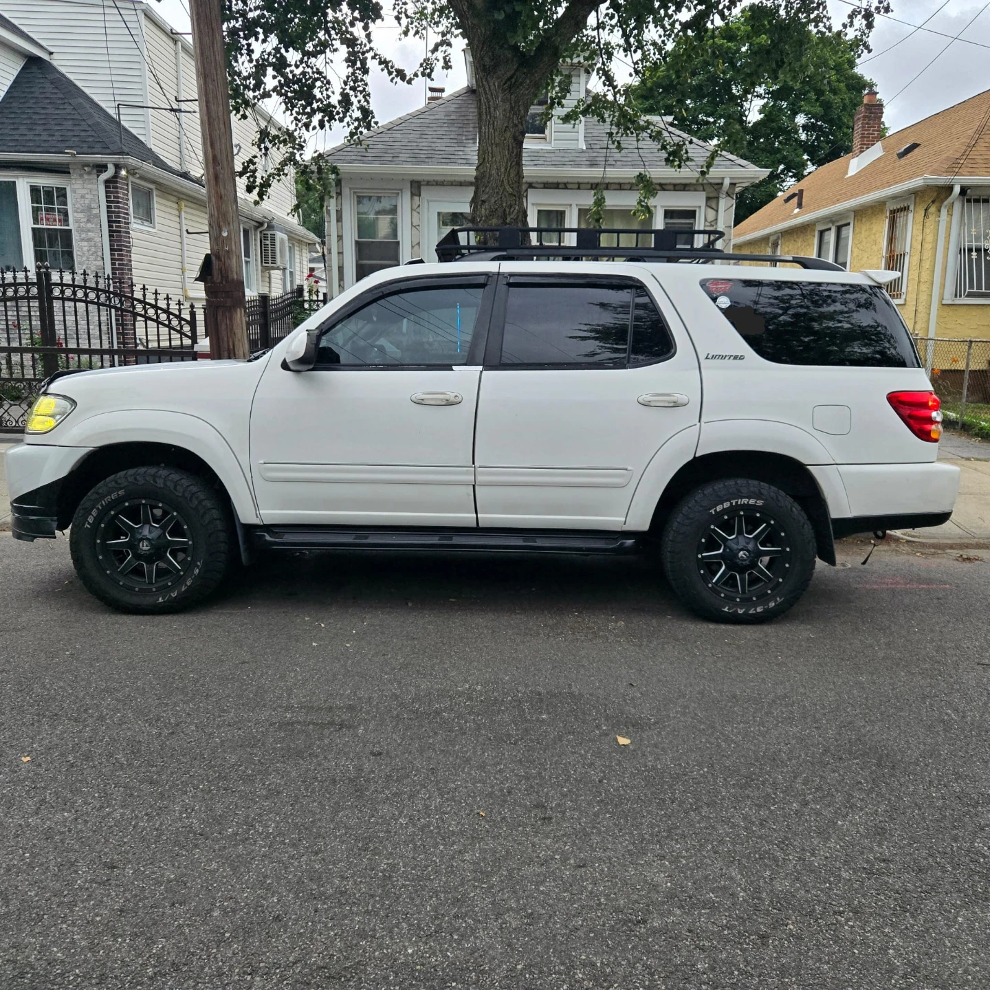 2003 Toyota Sequoia Limited SUV