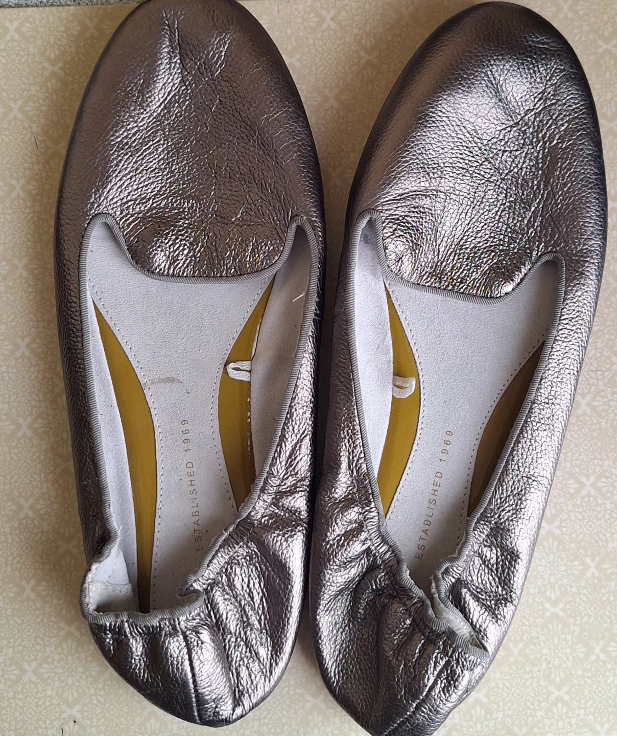 2 sets Gap Metallic Ballet Flats size 10 - photo 2