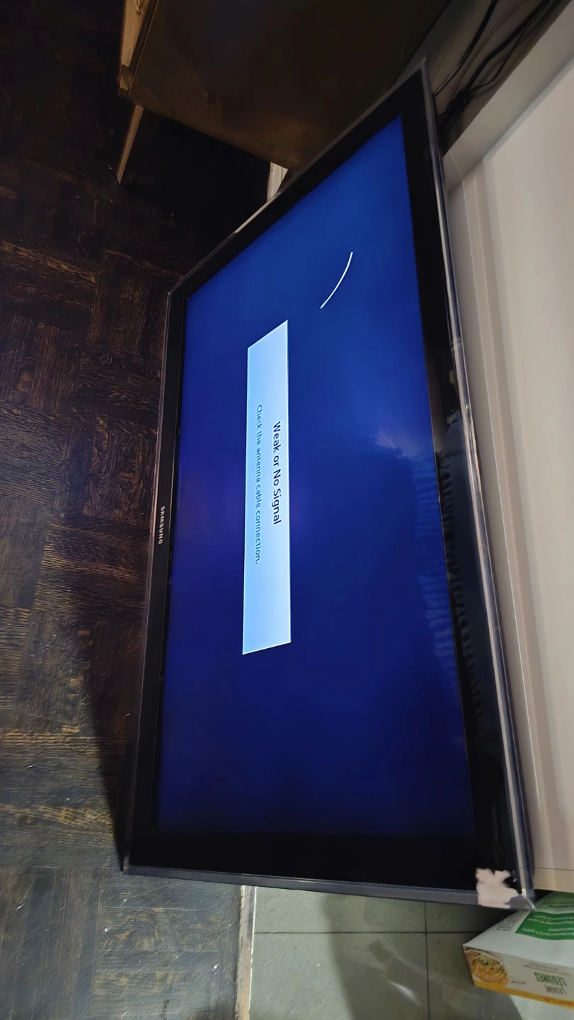 Samsung 32" TV & TERK Antenna Bundle - photo 2