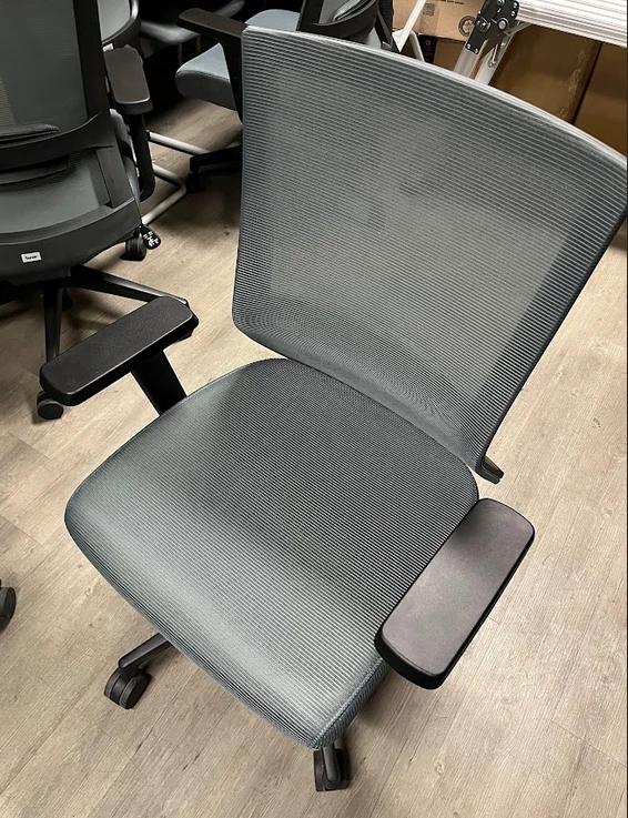 Ergonomic Mesh Office Chair - Grey - photo 2