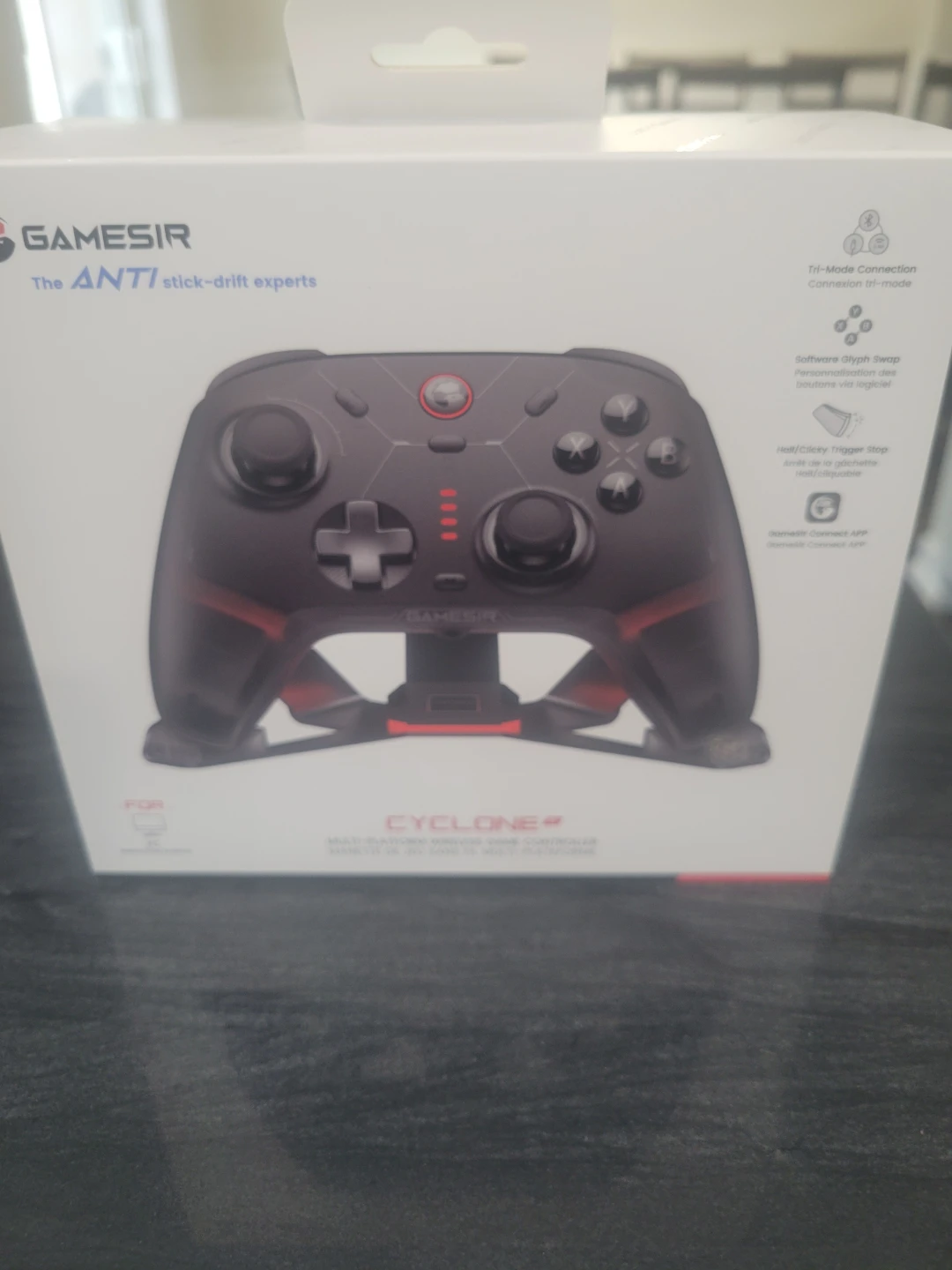GameSir Cyclone Pro Wireless Controller - photo 2