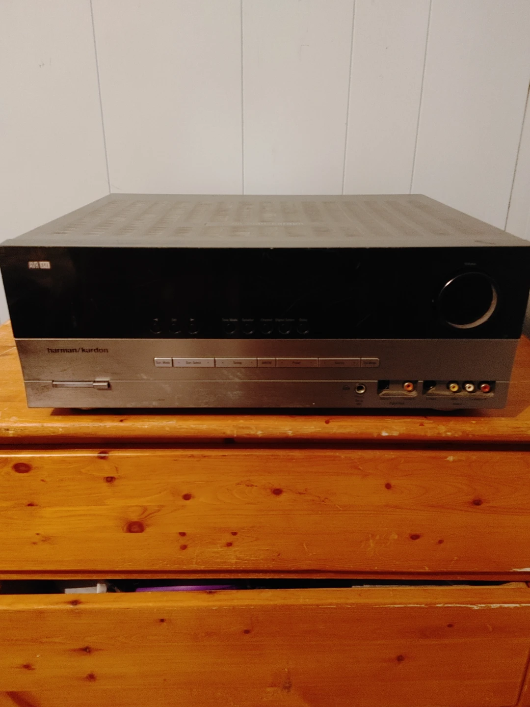 Harmon Kardon AVR 147 receiver amplifier