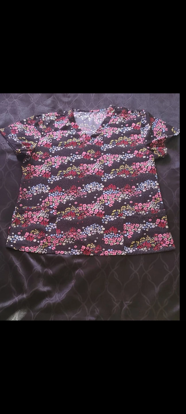 Women's Floral Scrub Top
