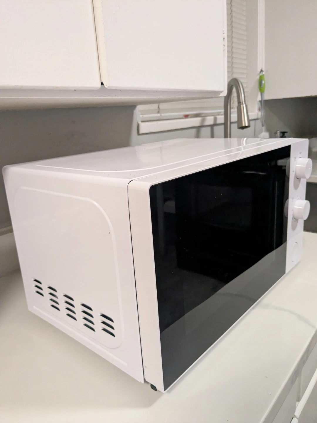 Ikea White Compact Microwave - photo 2