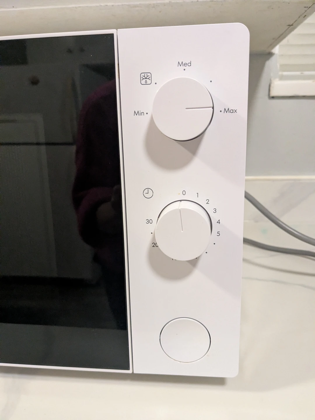 Ikea White Compact Microwave - photo 3