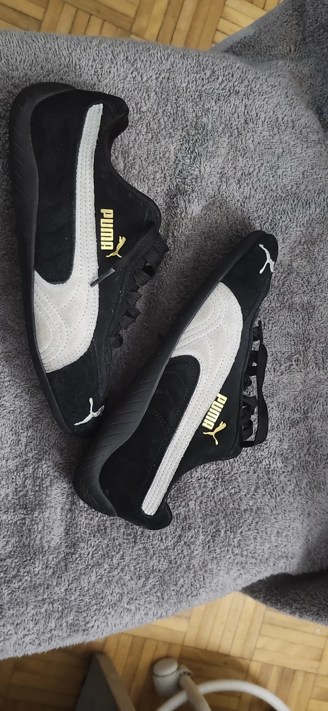 Puma Black and White Suede Shoes - kids Size 4 - photo 3