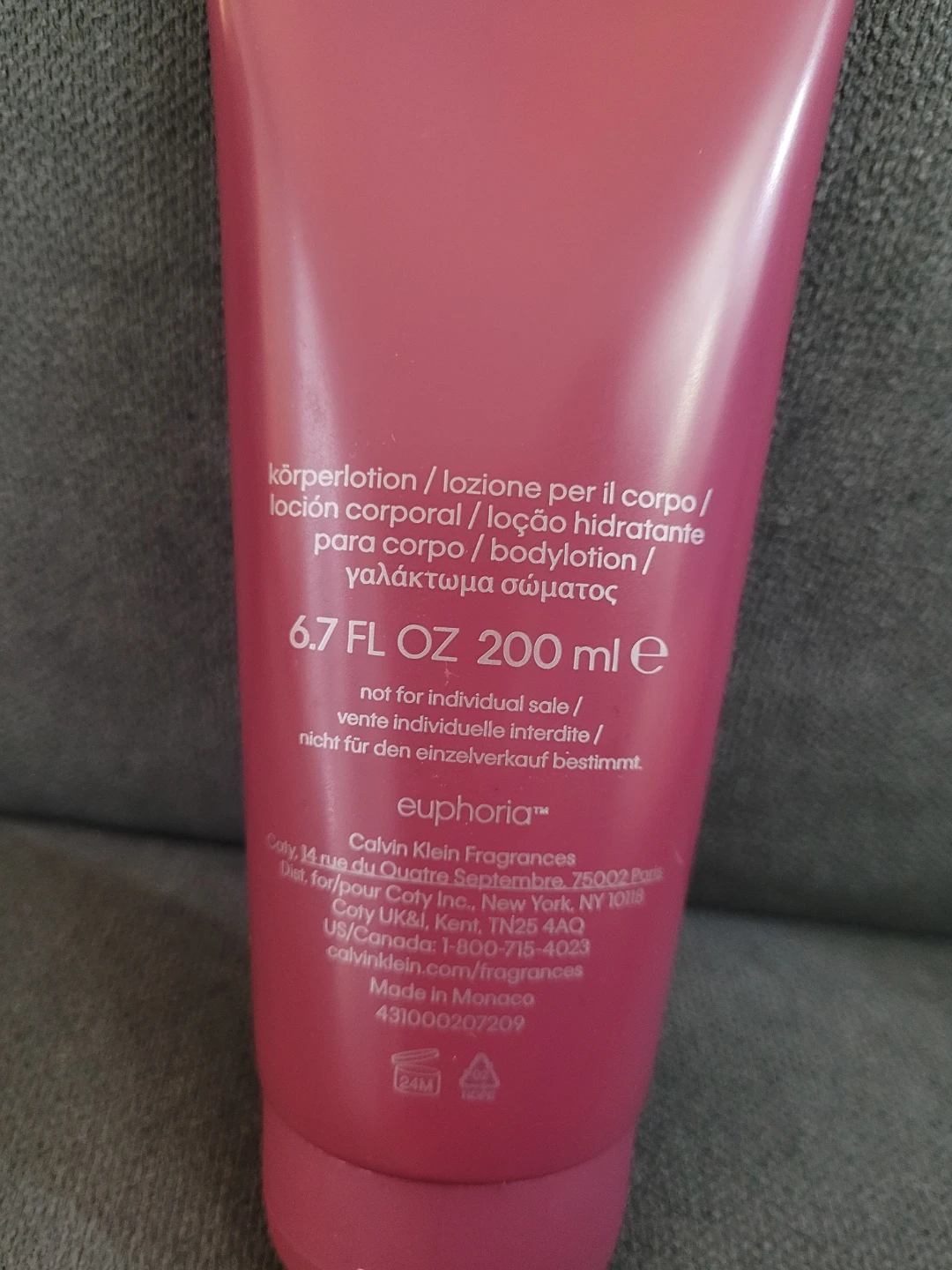 Calvin Klein Euphoria Body Lotion 200ml - photo 2