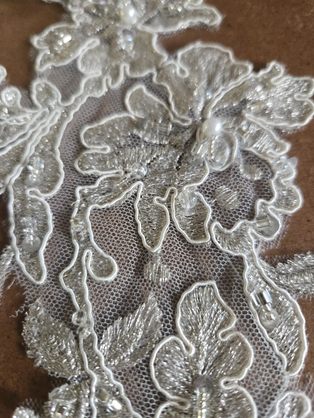 White Lace Floral Applique with Pearls and Beads - photo 3