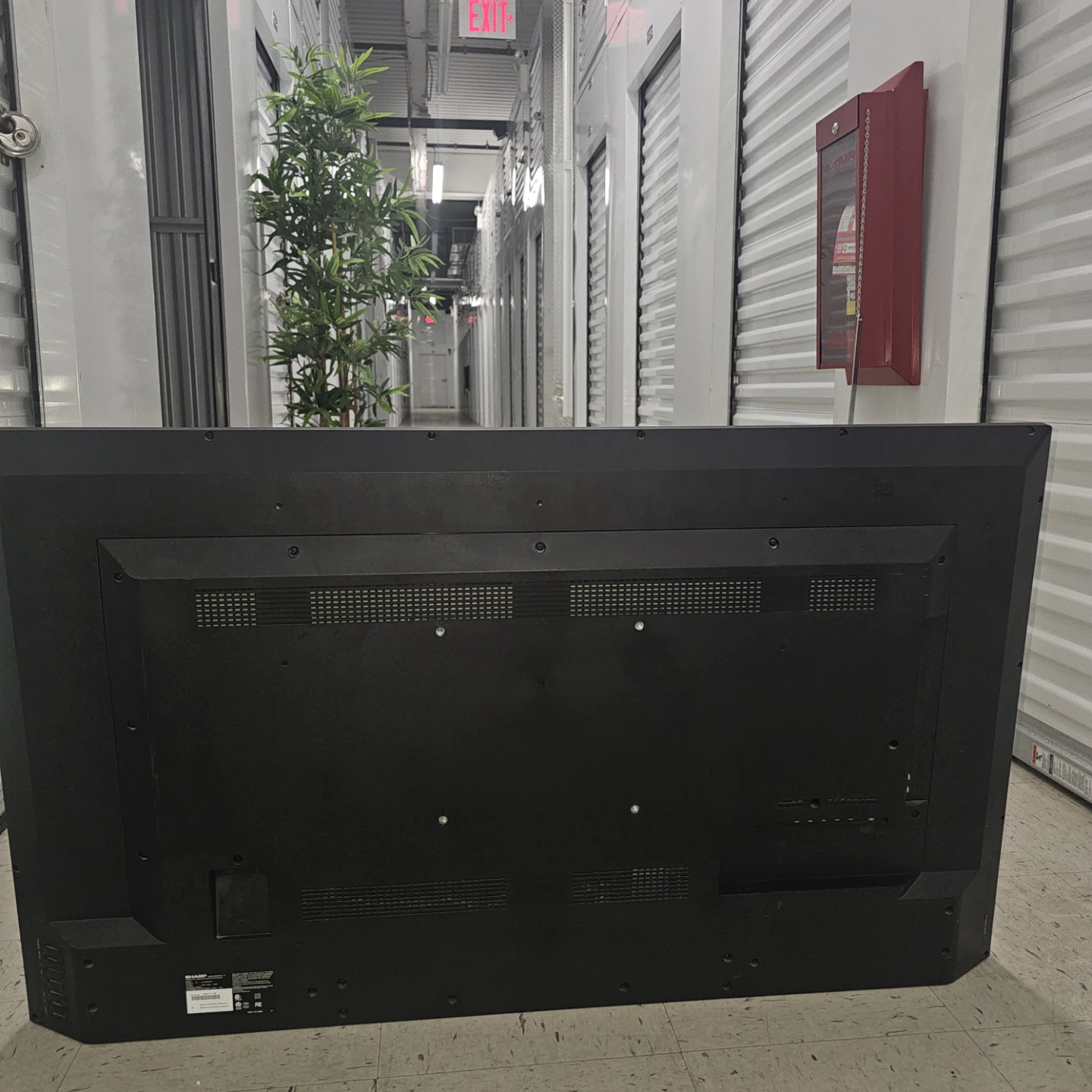 Sharpe55" 4K UHD Smart TV - photo 2