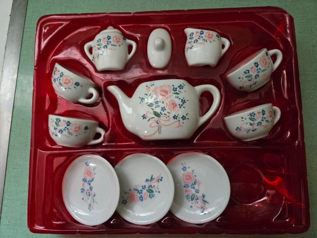 Vintage Child's China Tea Set