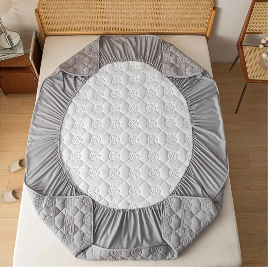 Quilted Fitted Mattress Protector - photo 3