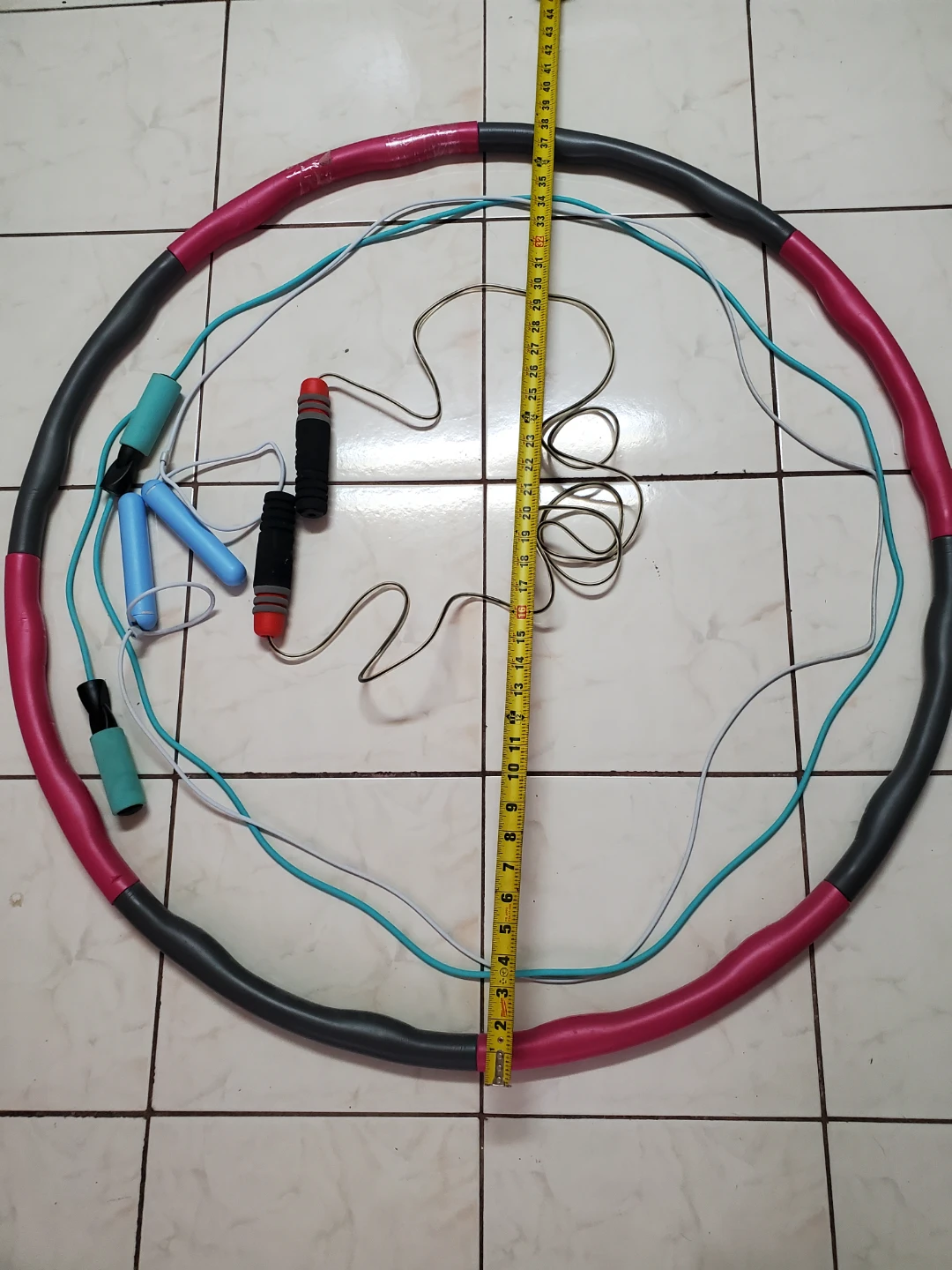 Adjustable Hula Hoop and Jump Ropes Set - photo 2
