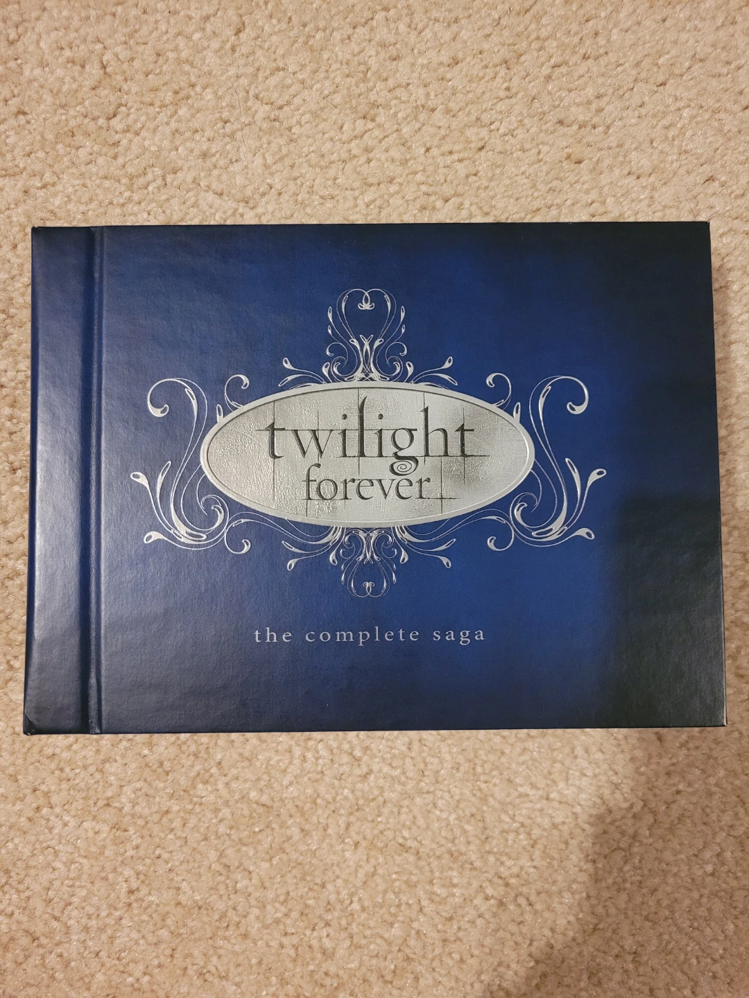 Twilight Forever: The Complete Saga Blu-ray Box Set - photo 3