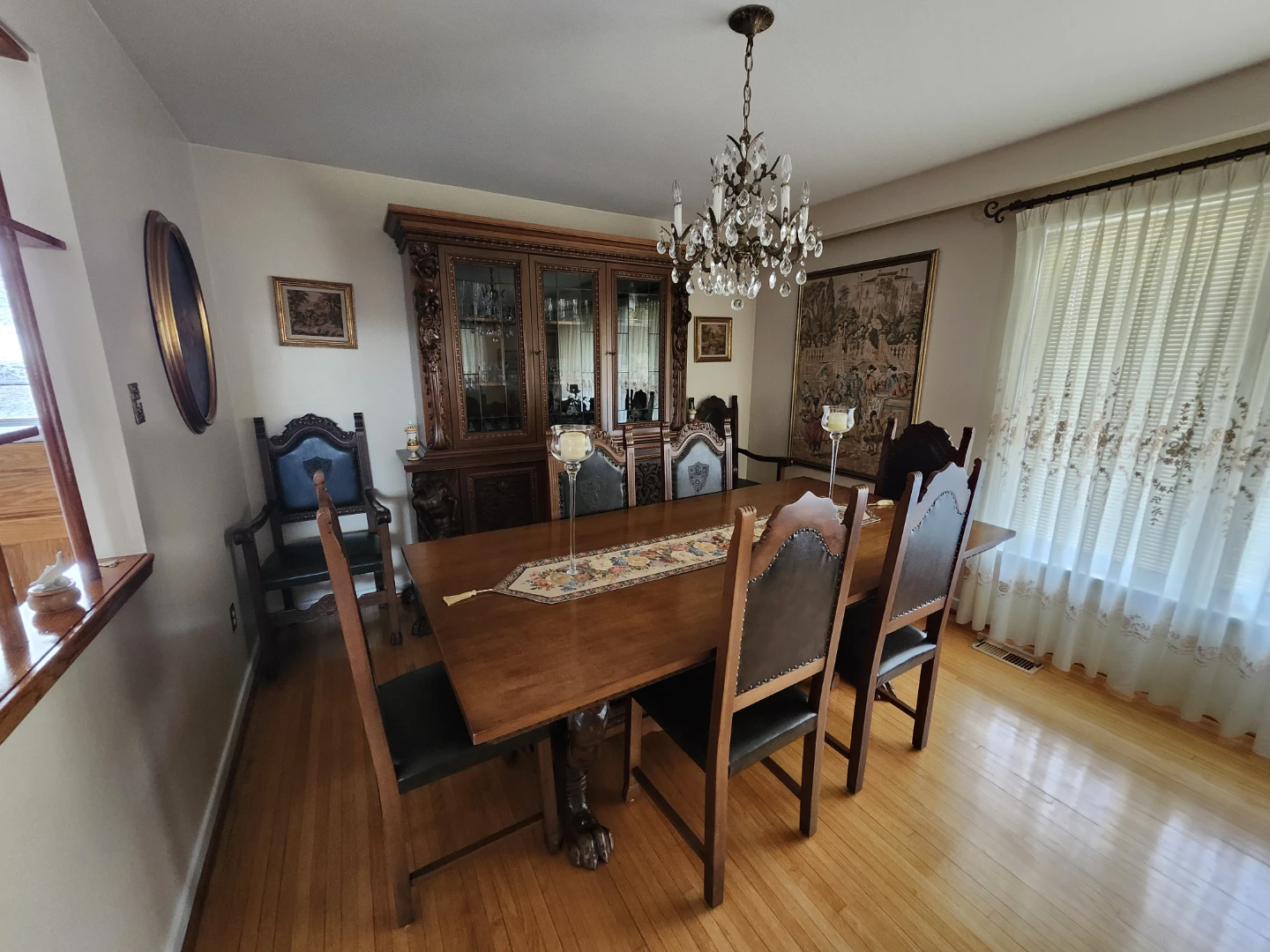 Walnut Solid Wood Dining Room Suite