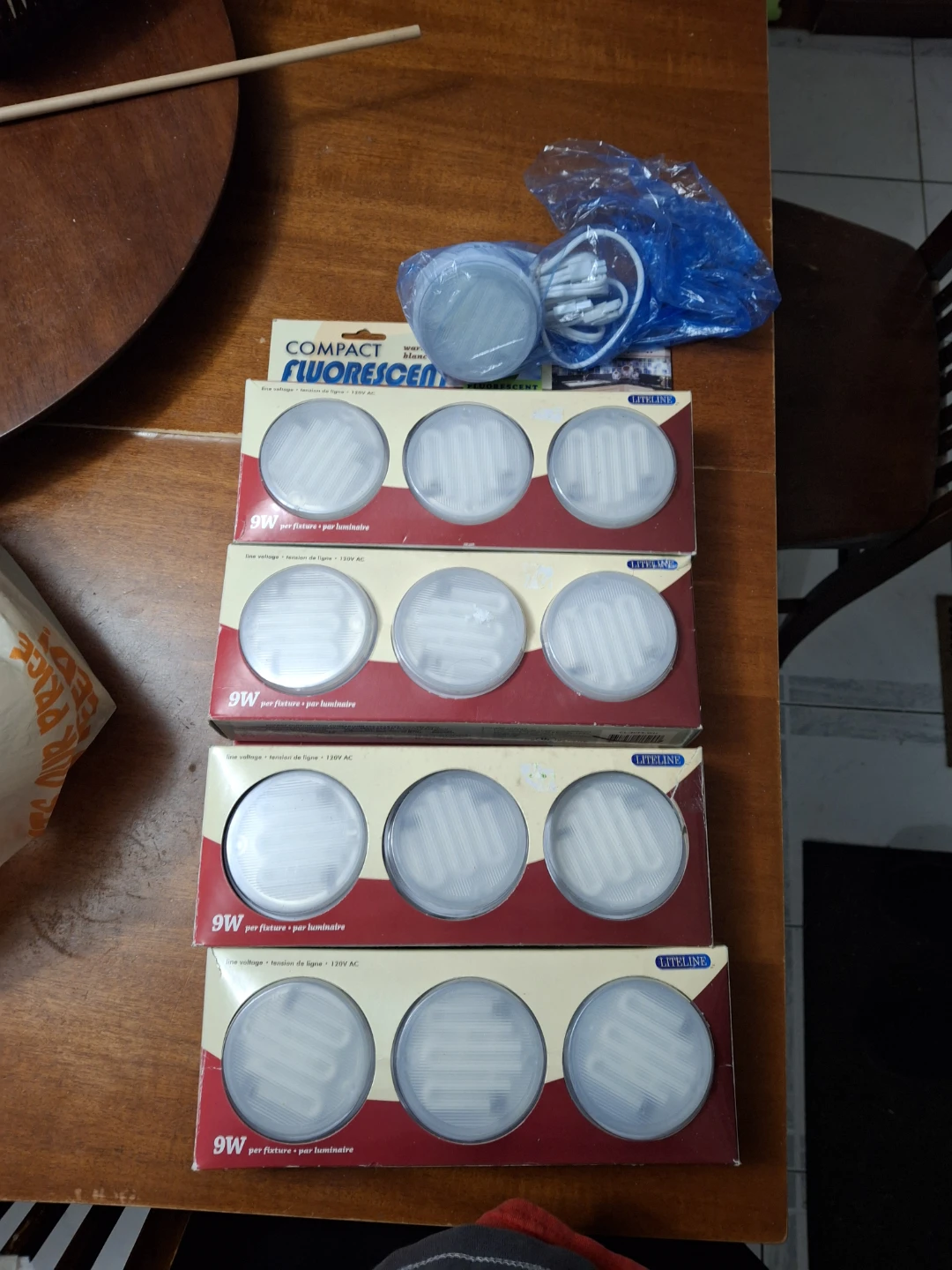 Litelite Compact Fluorescent Undercabinet 3-Light System - photo 2