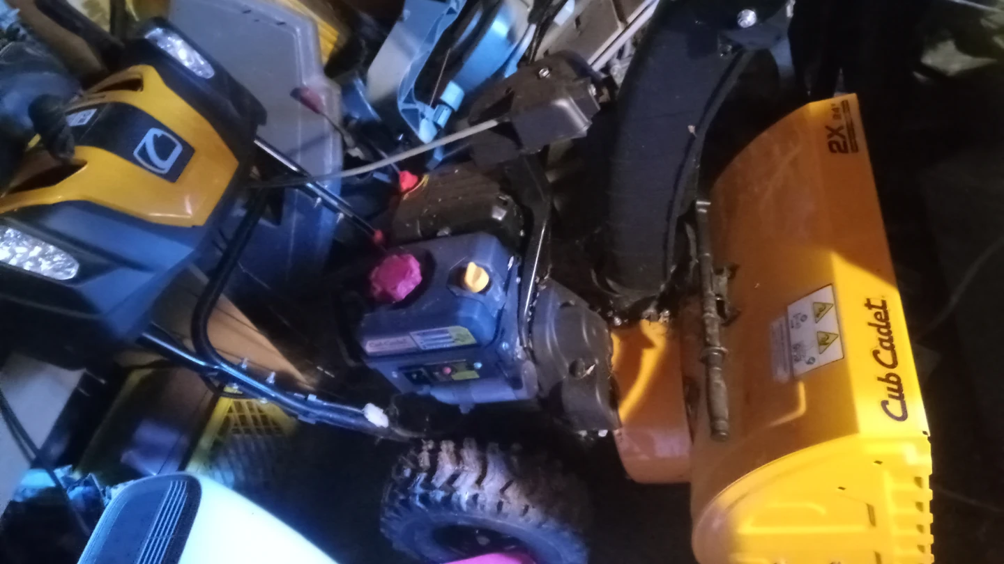 Cub Cadet Snowblower - photo 3