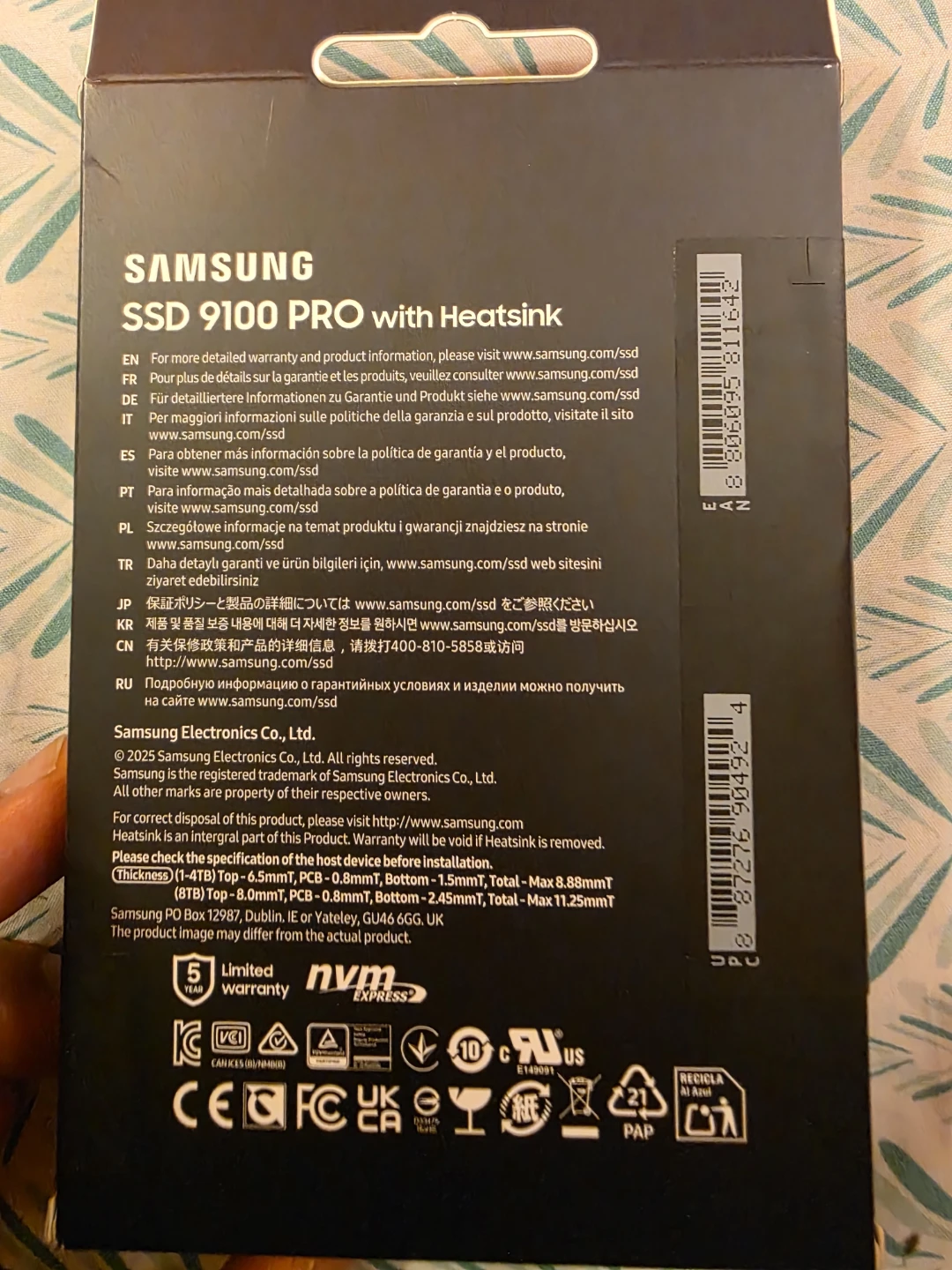 Samsung 9100 PRO 8TB PCIe 5.0 NVMe M.2 SSD with Heatsink - photo 2