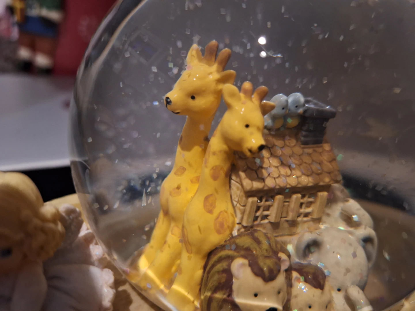 Carlton Cards Noah's Ark Snow Globe - photo 2
