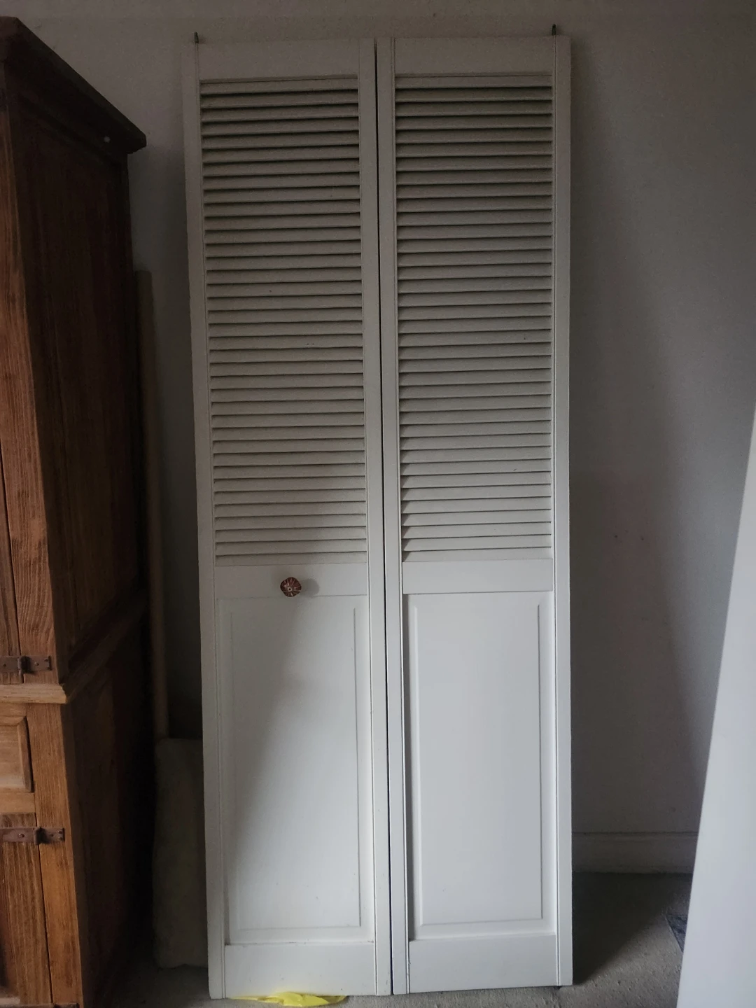White Louvered Bi-Fold Closet Doors