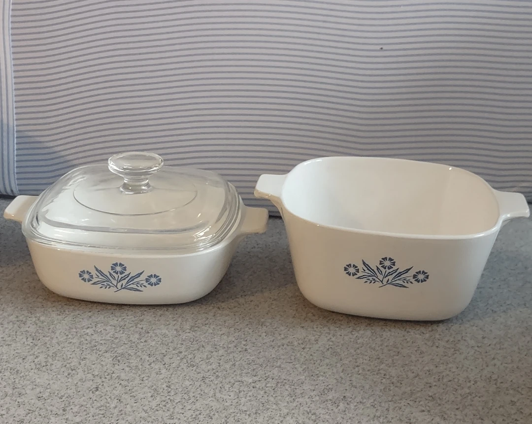 (NEW) Corning Ware  (+ free one-used) 🧡