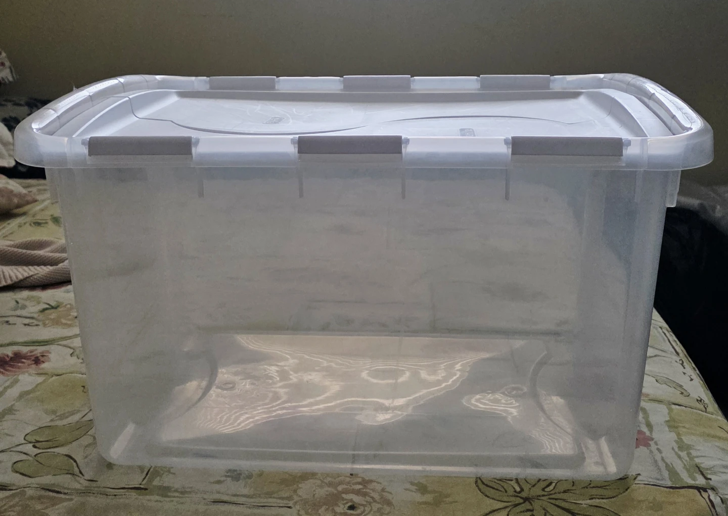 Sterilite 45L Clear Storage Bin with Lid (9 boxes available) - photo 4