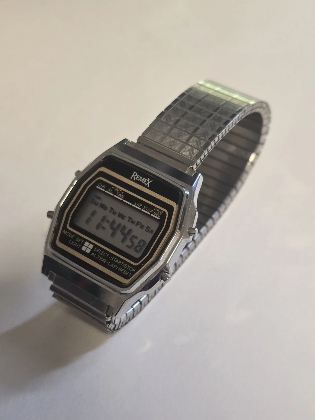 Vintage Remex LCD Digital Watch - photo 3