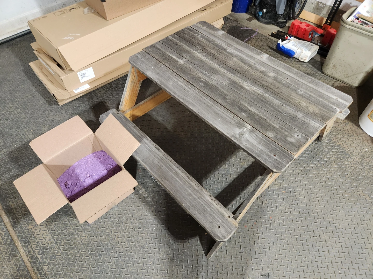 Wooden Picnic Table with Sand Compartments and Crayola play sand - photo 3