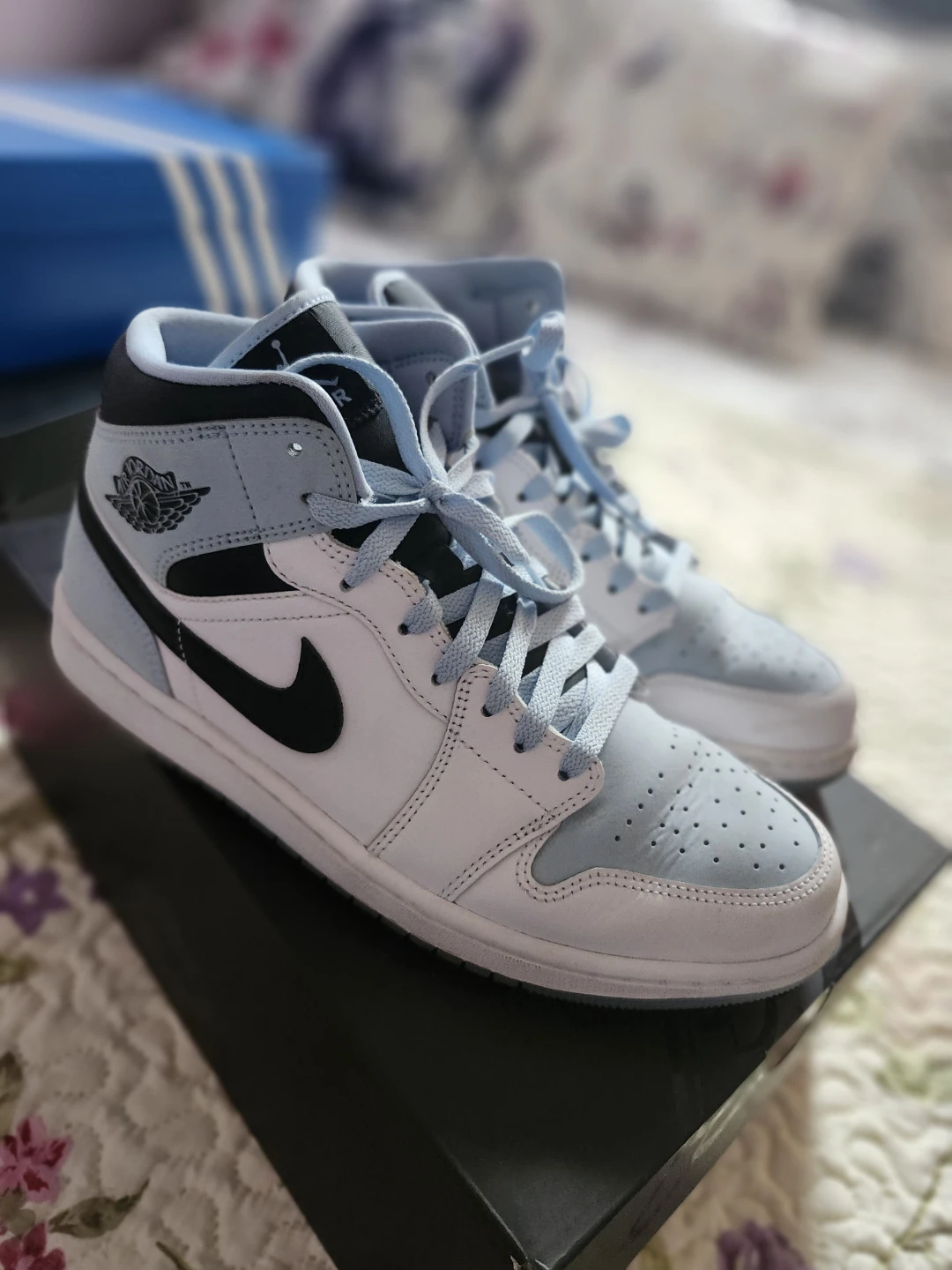 Air Jordan 1 Mid Light Blue Sneakers - photo 4
