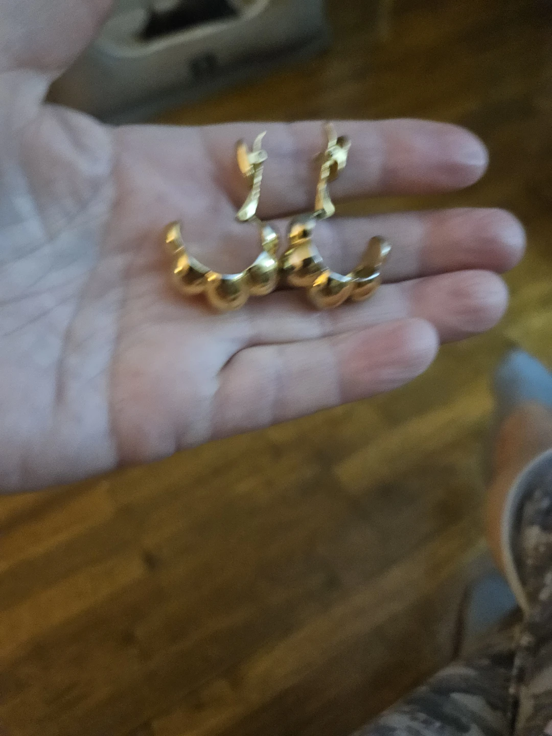 VTG-80 s Gold Tone Clip-On  Trifari Earrings - photo 4