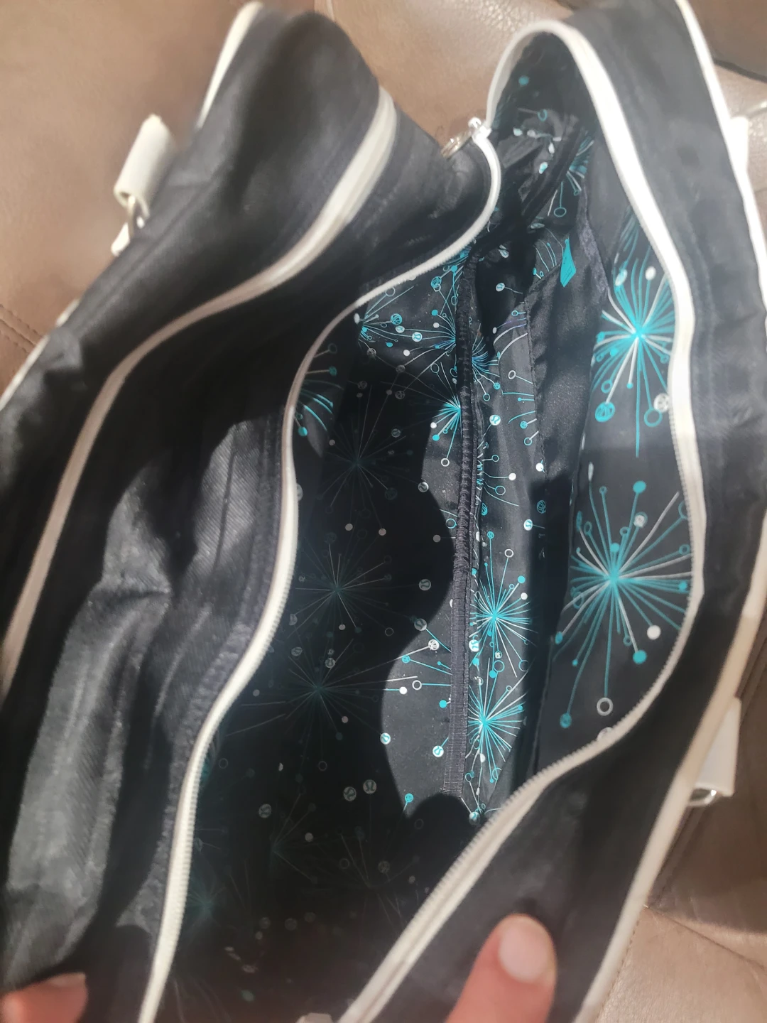 Lululemon Black & White Duffel Bag - photo 4