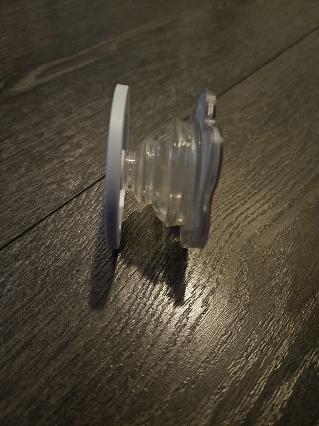 Magnetic cellphone stand - photo 3