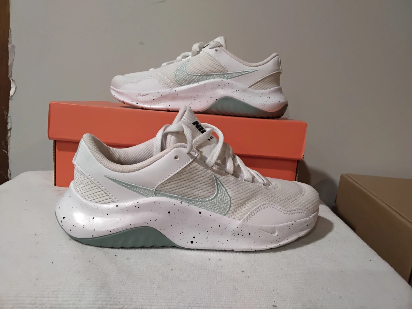 Nike Women's White Athletic Shoes - photo 2